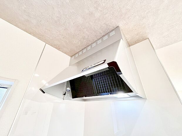 【その他設備(レンジフード)】基本的なお手入れはフィルターのみ！お手入れのしやすさも魅力です。