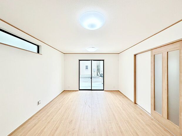 【ダイニング】家族が自然と集まる憩いのスペースになりそう　