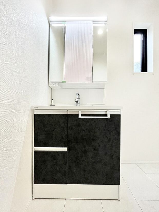 【洗面台・洗面所】収納力と機能性に優れた洗面化粧台