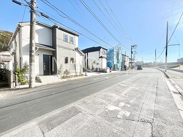 【前面道路含む現地写真】ここから始まる新生活を応援いたします