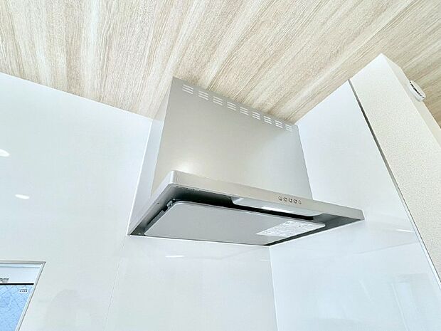 【その他設備(レンジフード)】基本的なお手入れはフィルターのみ！お手入れのしやすさも魅力です。