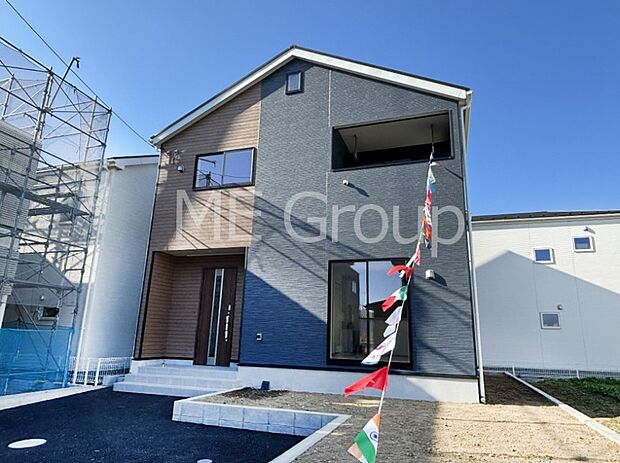 【現地外観写真】快適でゆとりある生活を楽しめる3LDK＆小屋裏収納付きプラン！