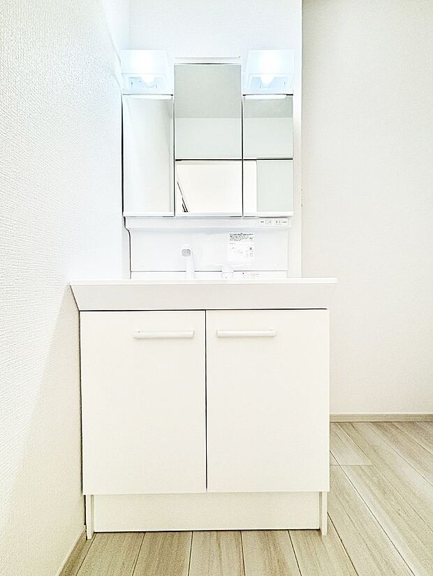 【洗面台・洗面所】収納力と機能性に優れた洗面化粧台