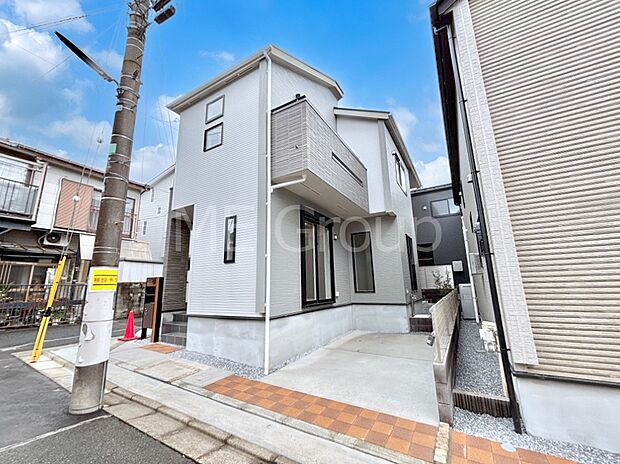 【前面道路含む現地写真】堂々完成!! ここから始まる新生活を応援いたします!