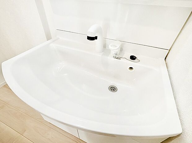 【その他設備(ハンドシャワー水栓)】ハンドシャワー付き!使いやすい洗面台。