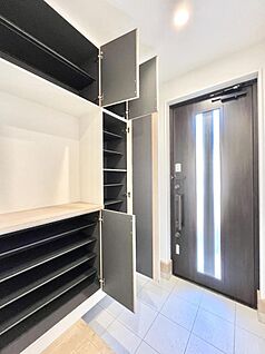 その他設備(シューズボックス)