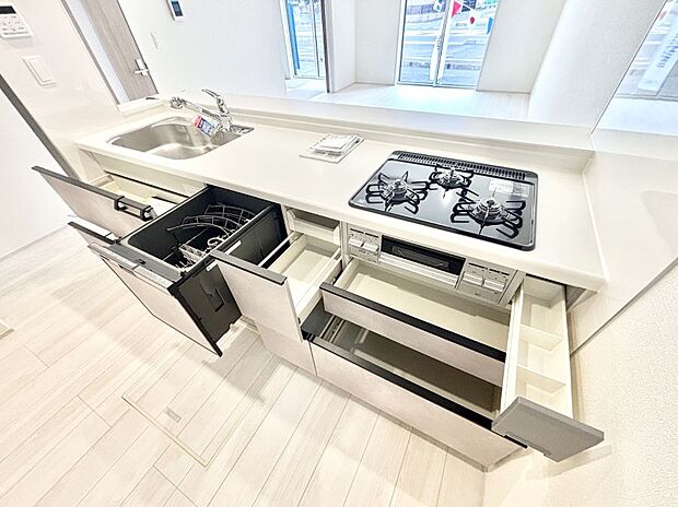【その他設備(スライド収納)】使いやすさを優先したスライド式収納タイプ!