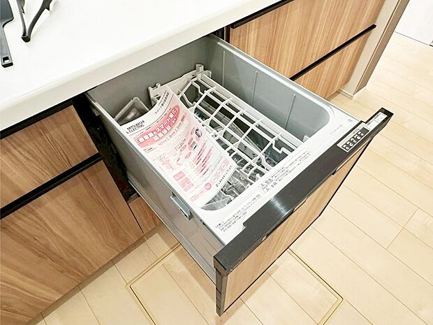 【その他設備(食洗機)】面倒なお片づけは食洗機にお任せ!家事の負担が減って、時間にも気持ちにもゆとりができます。