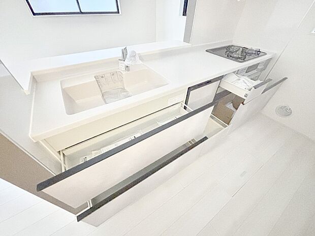 【その他設備(スライド収納)】使いやすさを優先したスライド式収納タイプ！