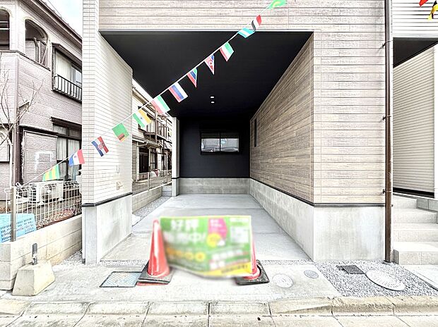 【駐車場】生活に欠かせない駐車スペース。