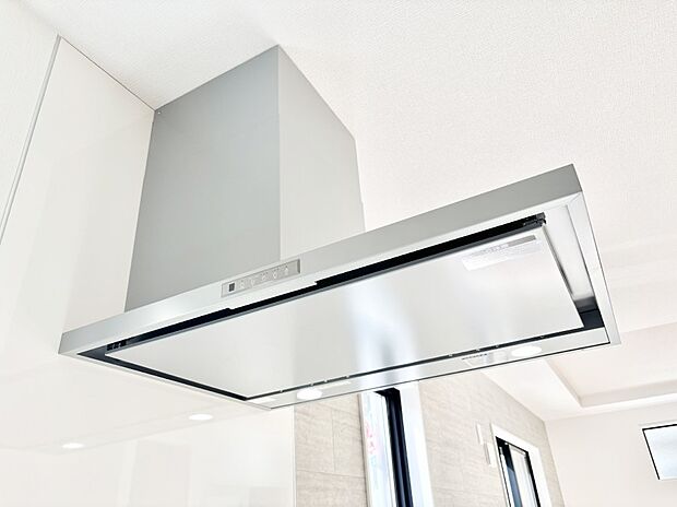 【その他設備(レンジフード)】基本的なお手入れはフィルターのみ!お手入れのしやすさも魅力です。