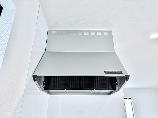 【その他設備(レンジフード)】基本的なお手入れはフィルターのみ!お手入れのしやすさも魅力です。