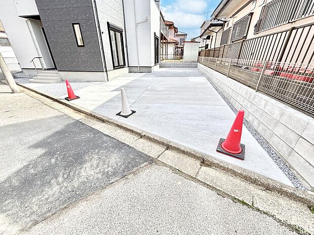 【駐車場】生活に欠かせない駐車スペース。