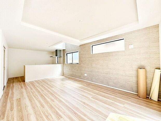 【ダイニング】家族の笑顔が自然と生まれてくる、そんな雰囲気のダイニングに仕上がっています