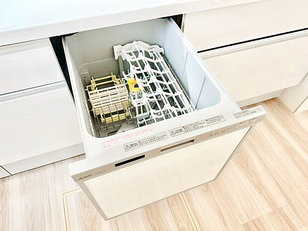 【その他設備(食洗機)】面倒なお片づけは食洗機にお任せ!家事の負担が減って、時間にも気持ちにもゆとりができます。