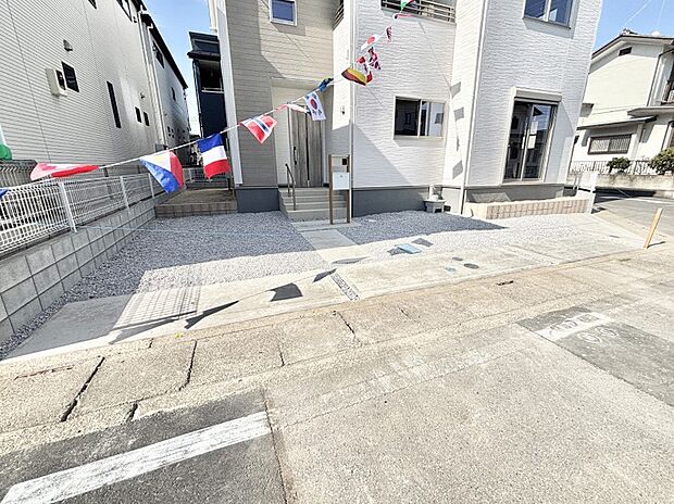 【駐車場】生活に欠かせない駐車スペース。