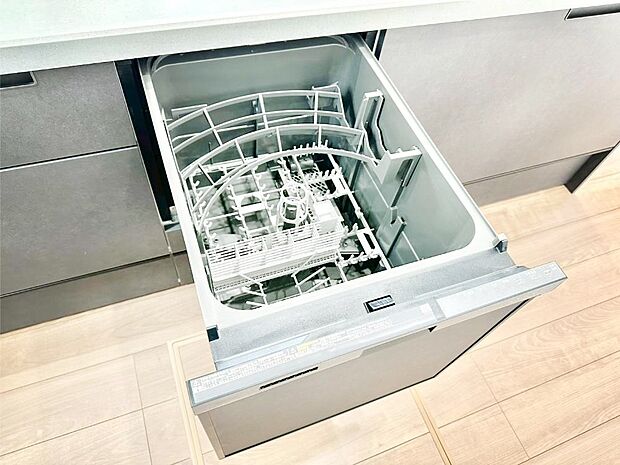 【その他設備(食洗機)】面倒なお片づけは食洗機にお任せ!家事の負担が減って、時間にも気持ちにもゆとりができます。