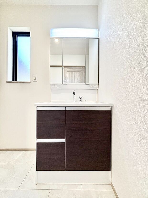 【洗面台・洗面所】収納力と機能性に優れた洗面化粧台