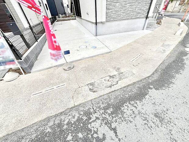 【駐車場】生活に欠かせない駐車スペース。