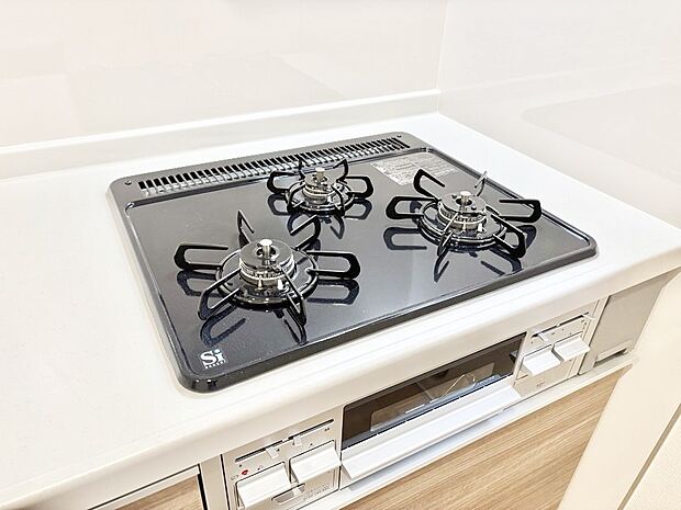 【その他設備(ガスコンロ)】三口ガスコンロでお料理が一気にはかどりそう