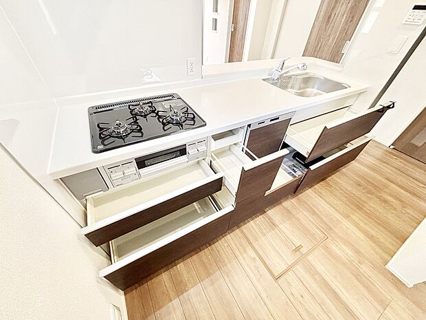 【その他設備(スライド収納)】使いやすさを優先したスライド式収納タイプ！