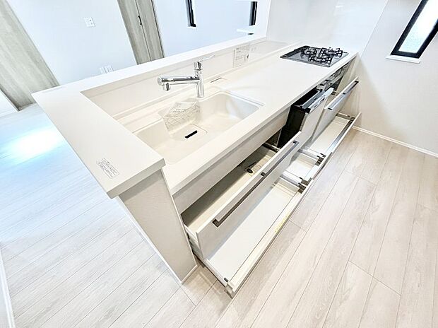 【その他設備(スライド収納)】使いやすさを優先したスライド式収納タイプ！