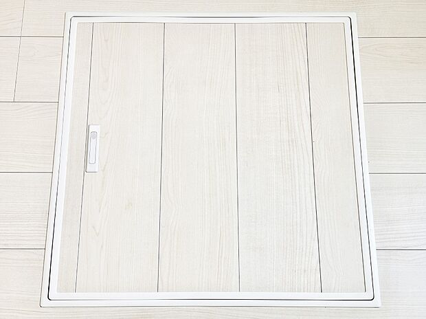 【その他設備(床下収納)】床下収納付き！日用品・非常用品の収納にも大活躍。