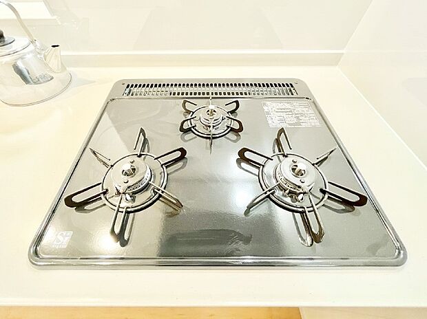 【その他設備(Ｓｉセンサーコンロ)】ガスコンロはＳｉセンサー搭載。火力調節や焦げ付き・消し忘れも防いでくれます。