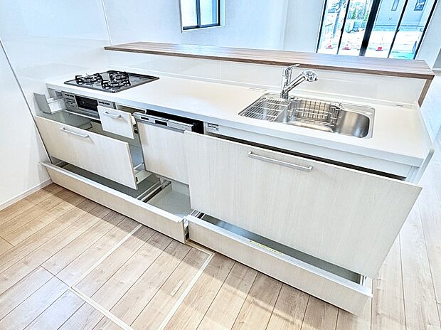 【その他設備(スライド収納)】使いやすさを優先したスライド式収納タイプ！