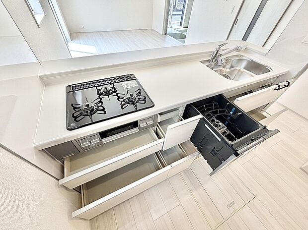 【その他設備(スライド収納)】使いやすさを優先したスライド式収納タイプ！