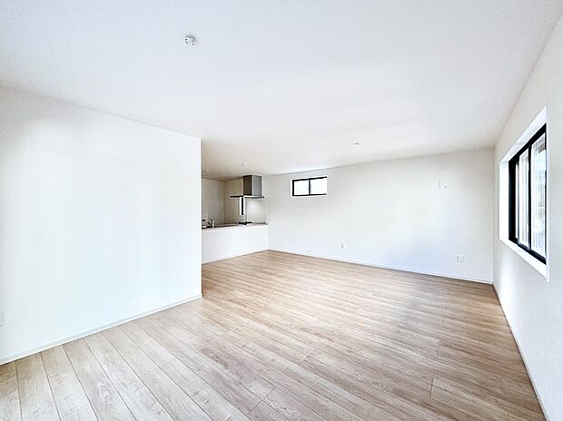 【リビングダイニング】広々ＬＤＫは家族みんなの快適空間！家族のつながりを強くする大事なスペース