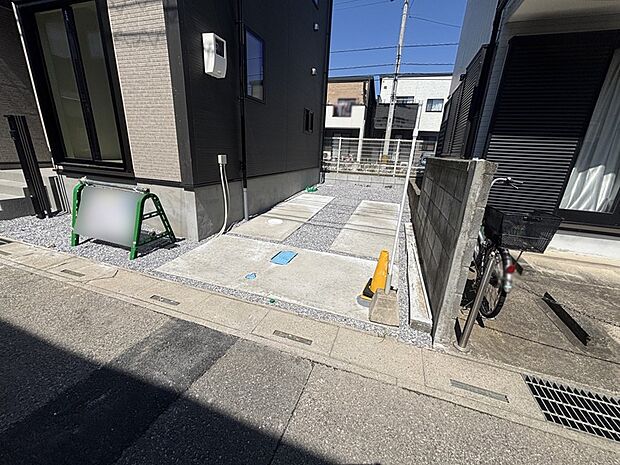 【駐車場】生活に欠かせない駐車スペース。