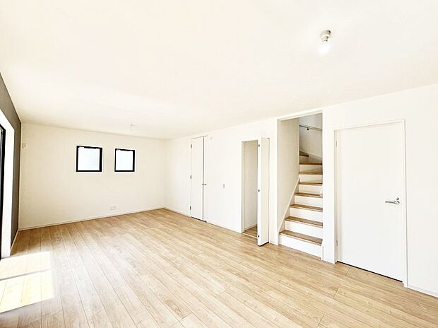 【ダイニング】家族が自然と集まる憩いのスペースになりそう