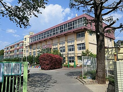 川口市立根岸小学校 130m(2分)
