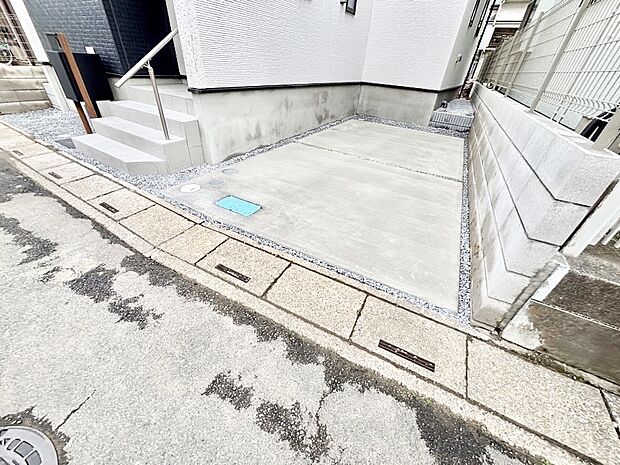 【駐車場】生活に欠かせない駐車スペース。 