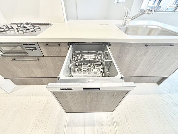 【その他設備(食洗機)】面倒なお片づけは食洗機にお任せ!家事の負担が減って、時間にも気持ちにもゆとりができます。