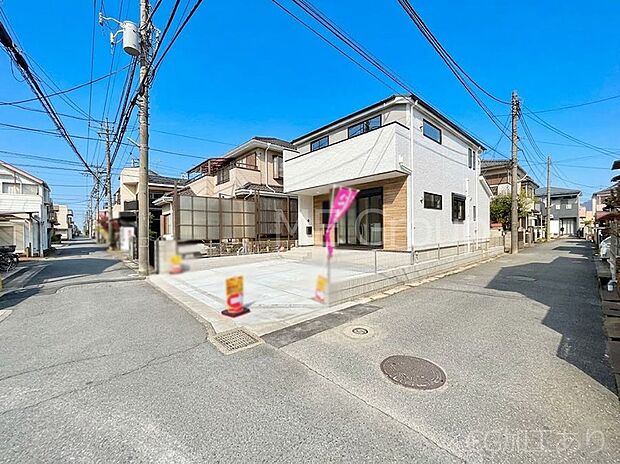 【前面道路含む現地写真】前面道路はきちんと整備されています  