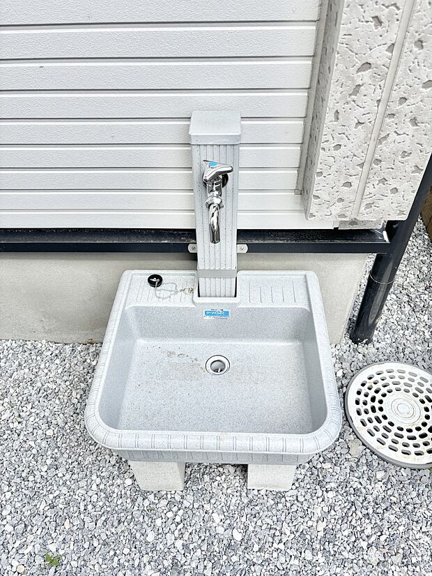 【その他現地】ガーデニングやお掃除に便利な外水栓