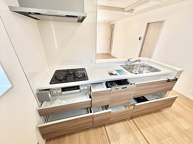 【その他設備(スライド収納)】使いやすさを優先したスライド式収納タイプ!