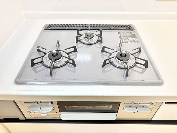 【その他設備(Ｓｉセンサーコンロ)】ガスコンロはＳｉセンサー搭載。火力調節や焦げ付き・消し忘れも防いでくれます。