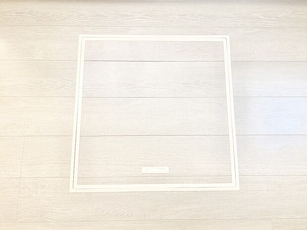 【その他設備(床下収納)】床下収納付き!日用品・非常用品の収納にも大活躍。