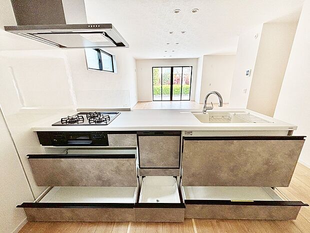 【その他設備(スライド収納)】使いやすさを優先したスライド式収納タイプ！