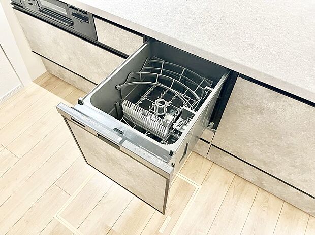 【その他設備(食洗機)】面倒なお片づけは食洗機にお任せ!家事の負担が減って、時間にも気持ちにもゆとりができます。