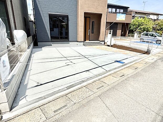 【駐車場】生活に欠かせない駐車スペース。