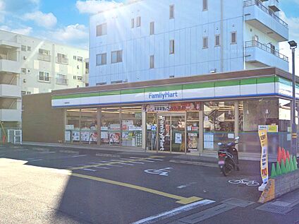 ファミリーマート 八潮新町店 200m