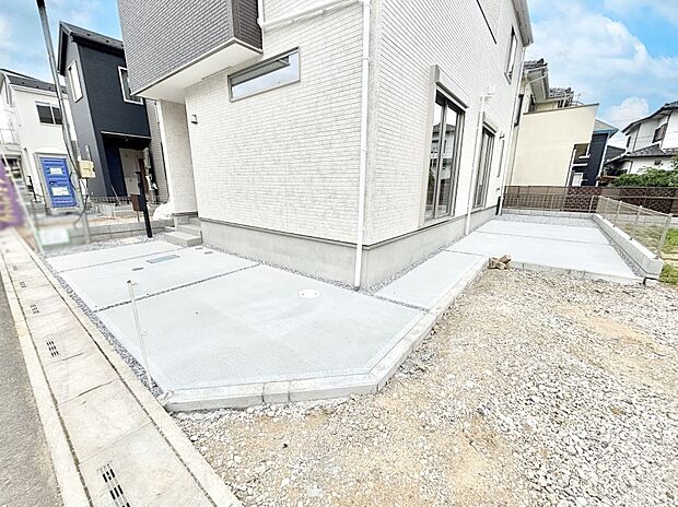 【駐車場】生活に欠かせない駐車スペース。