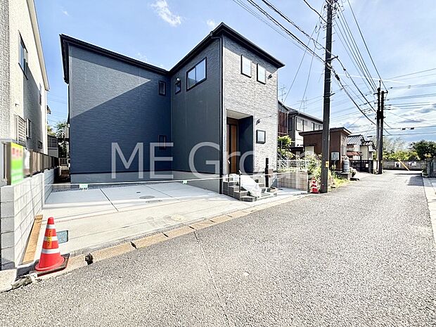 【前面道路含む現地写真】堂々完成！！ ここから始まる新生活を応援いたします！ 