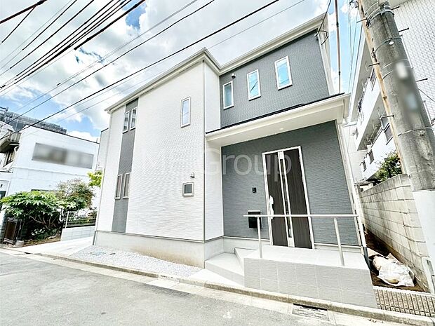 【現地外観写真】たっぷりの陽光と心地よい風が舞い込む住まい