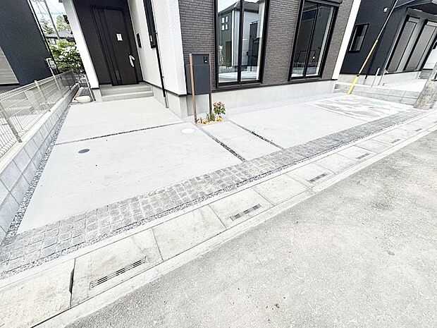 【駐車場】生活に欠かせない駐車スペース。