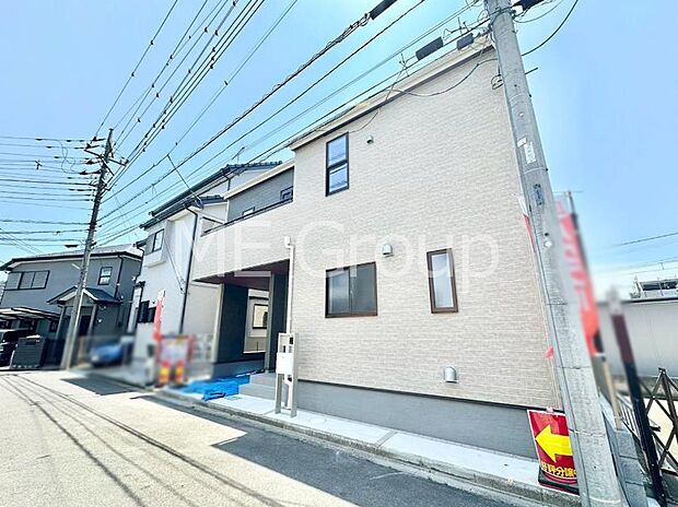 【現地外観写真】たっぷりの陽光と心地よい風が舞い込む住まい